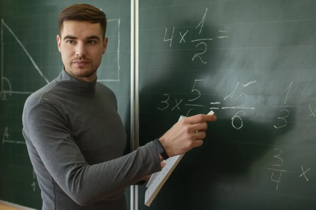 Учитель математики