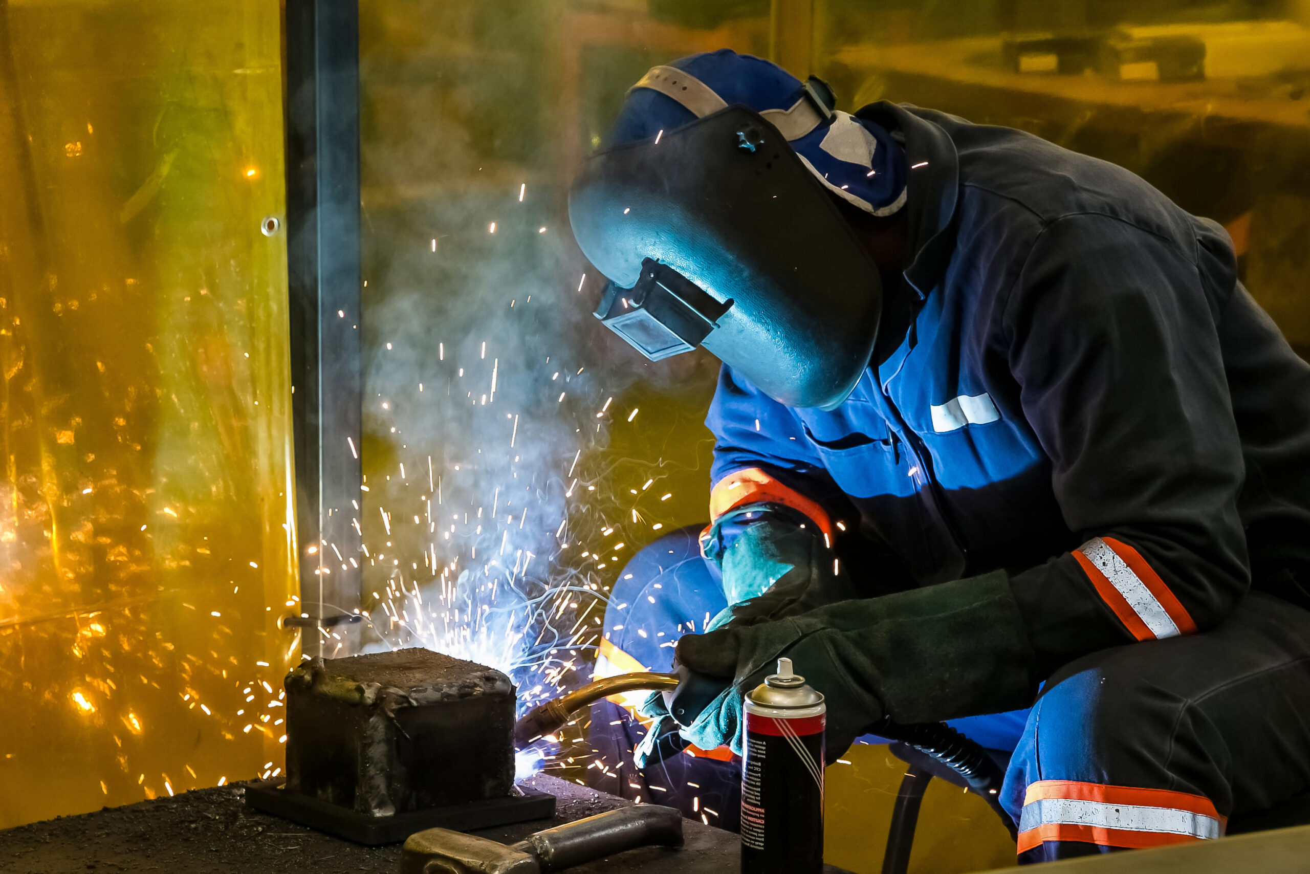 Сколько может зарабатывать электрогазосварщик