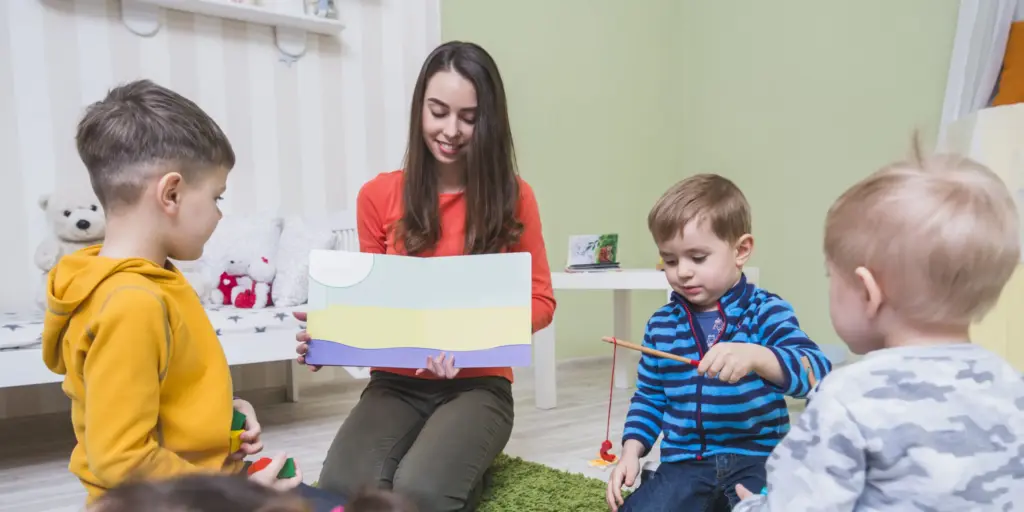 Помощник воспитателя