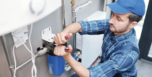 Слесарь-сантехник