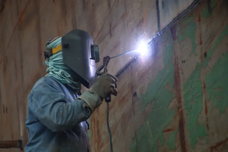 Как повысить разряд электрогазосварщика в 2026 году: с 3-го на 4-й разряд